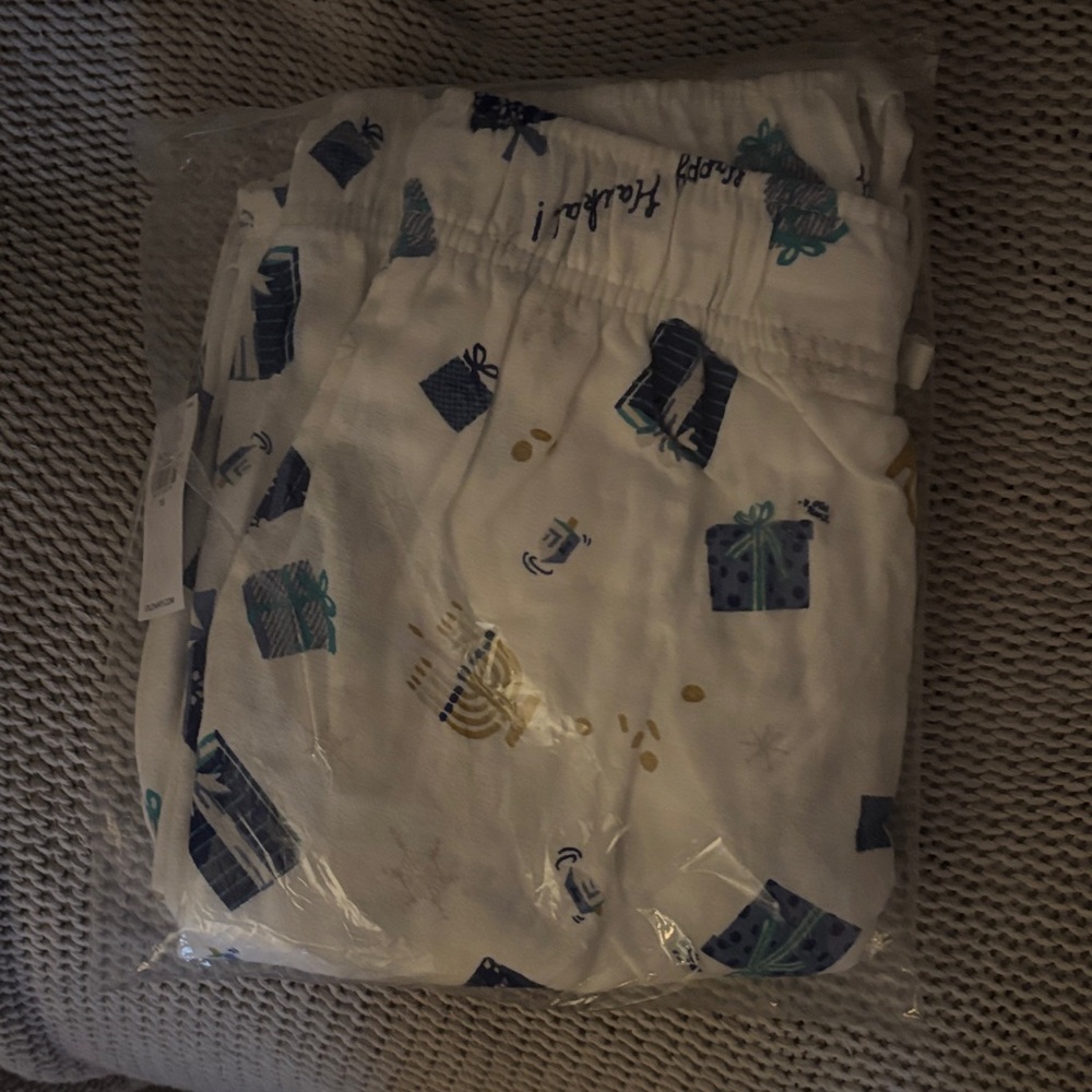NWT Old Navy Men’s Hanukkah Print Pajama Bottoms